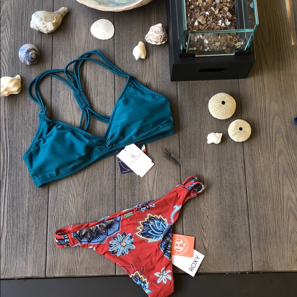 Volcom Bikini - Picture 2 of 8